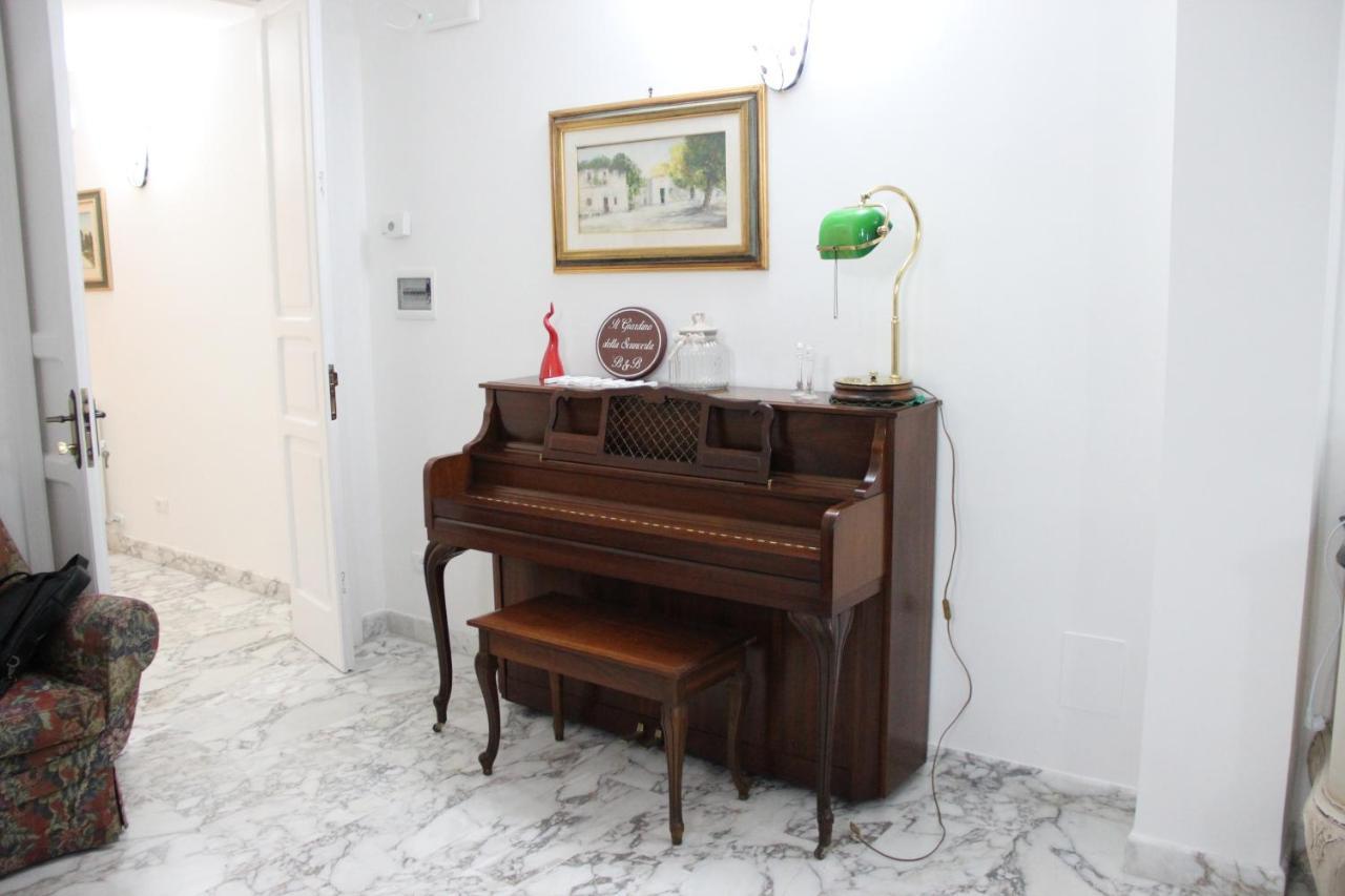 לינה וארוחת בוקר לצ'ה Il Giardino Della Scuncerta מראה חיצוני תמונה
