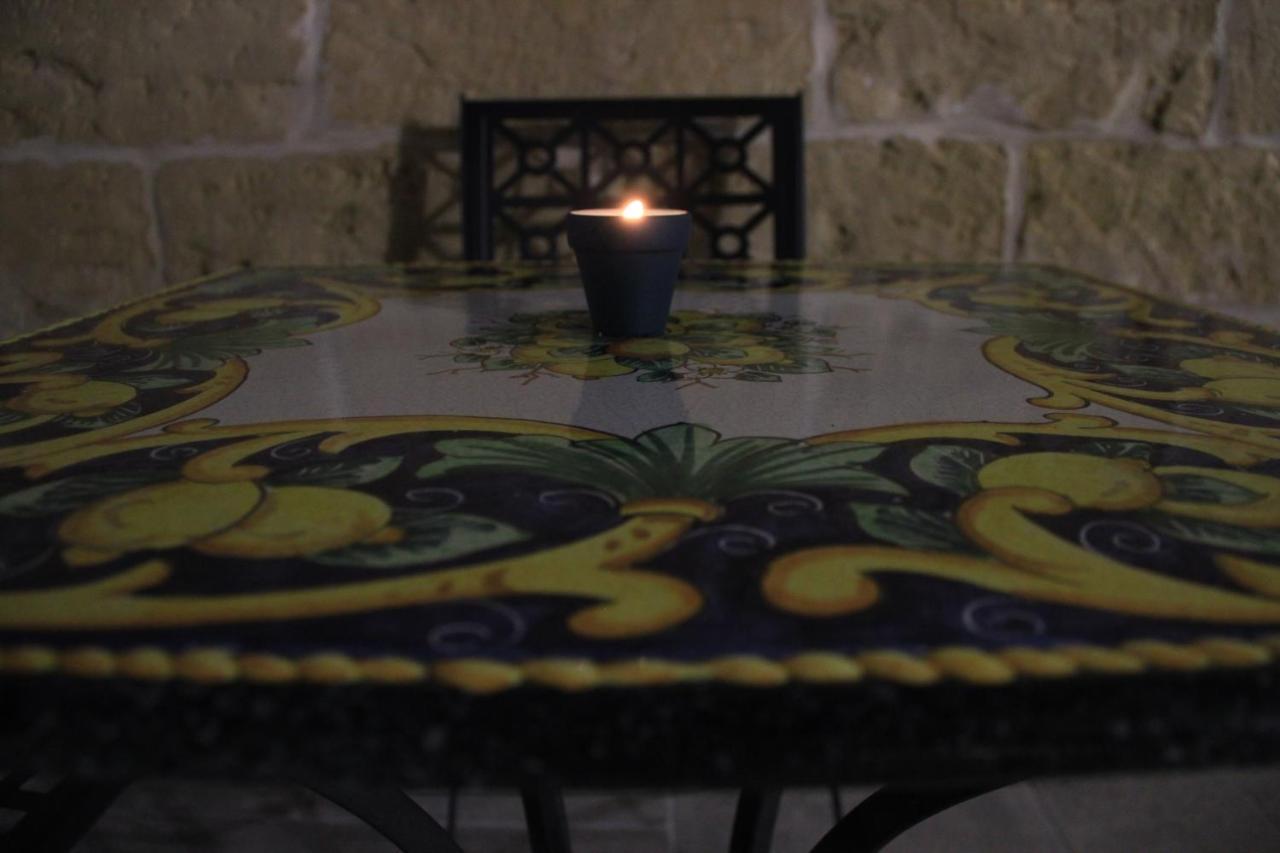 לינה וארוחת בוקר לצ'ה Il Giardino Della Scuncerta מראה חיצוני תמונה